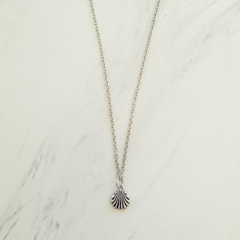 5 for $25 Silver Color Seashell Pendant Necklace - Picture 3 of 5